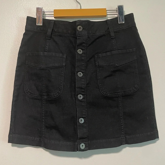 Columbia  Women’s Black Denim Button-Front Skirt - Size 8 - Picture 2 of 12